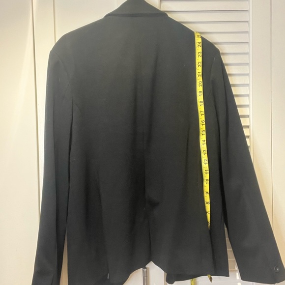 Blazer - Picture 2 of 2